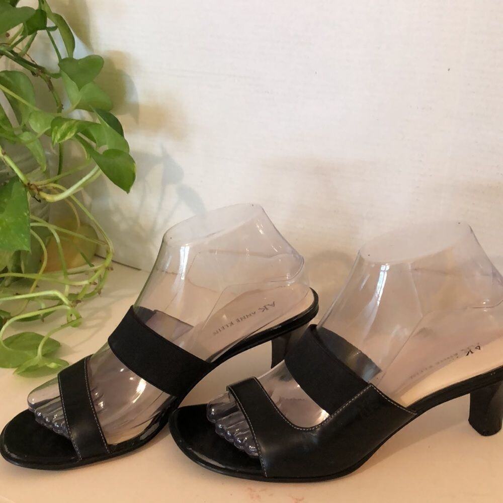 A K  Anne Klein Baxter SZ 7.5 Black Leather Elastic Strap Sandals Square Toe